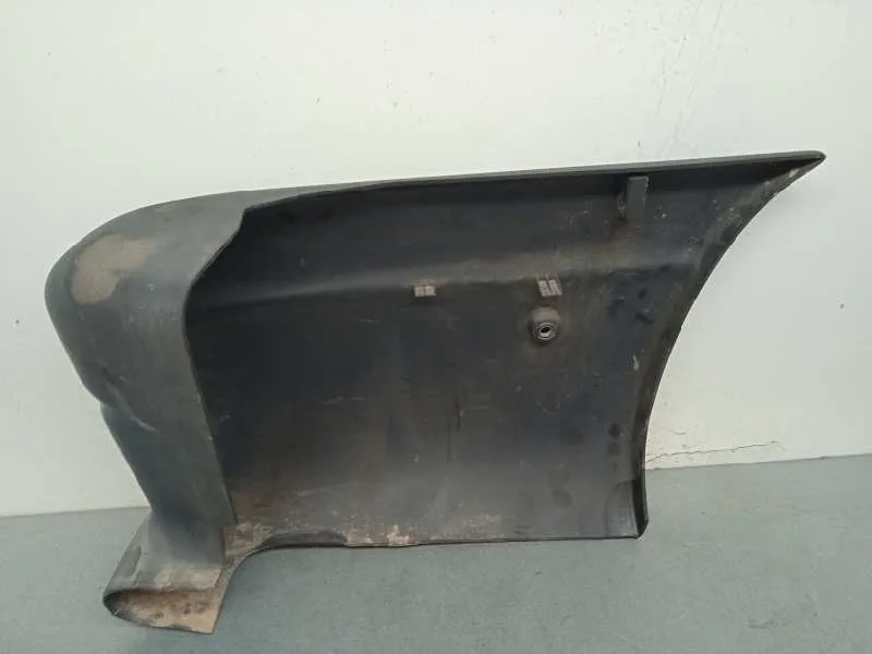 Puntera Paragolpes Trasera Izquierda para Nissan Interstar Mod. 04 (X70)