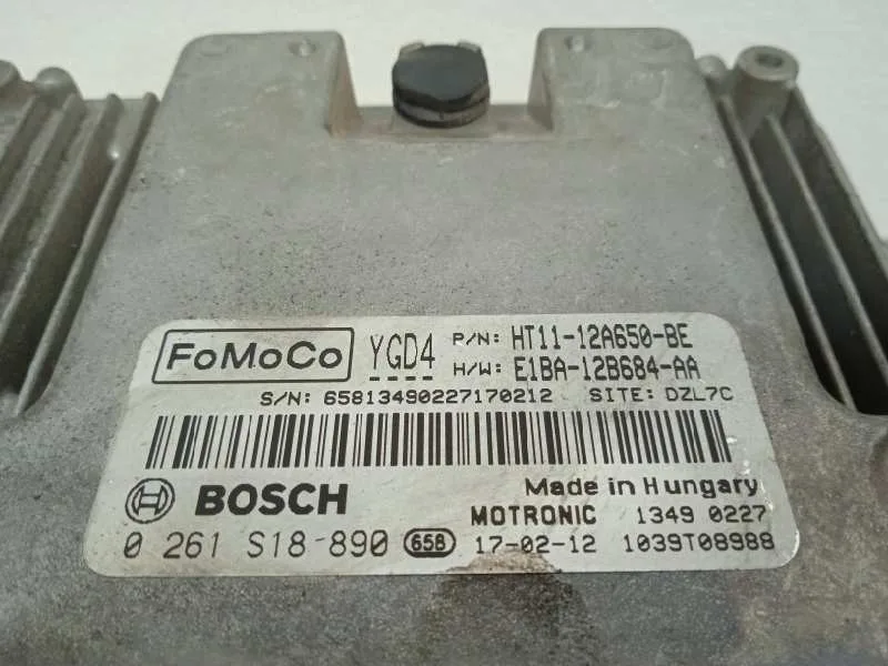 Centralita Motor Uce para Ford Tourneo Courier (C4A)