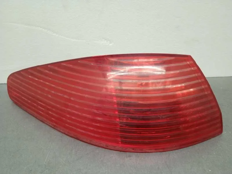 Piloto Trasero Izquierdo para Peugeot 607 (S1)
