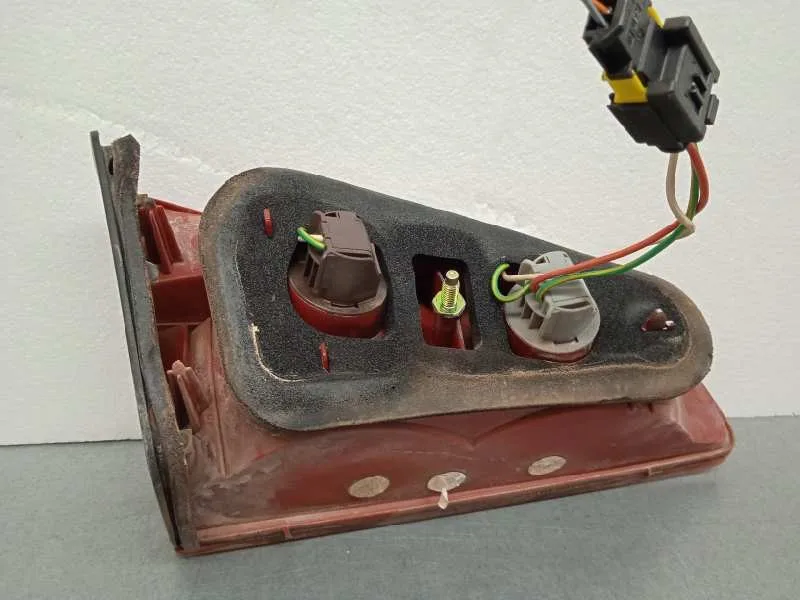 Piloto Trasero Derecho Interior para Peugeot 607 (S1)