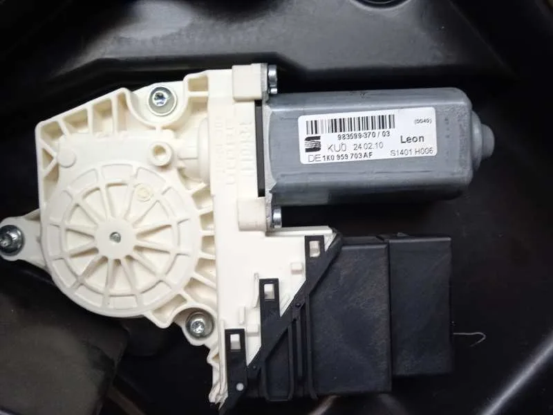 Elevalunas Trasero Izquierdo para Seat Leon (1P1)