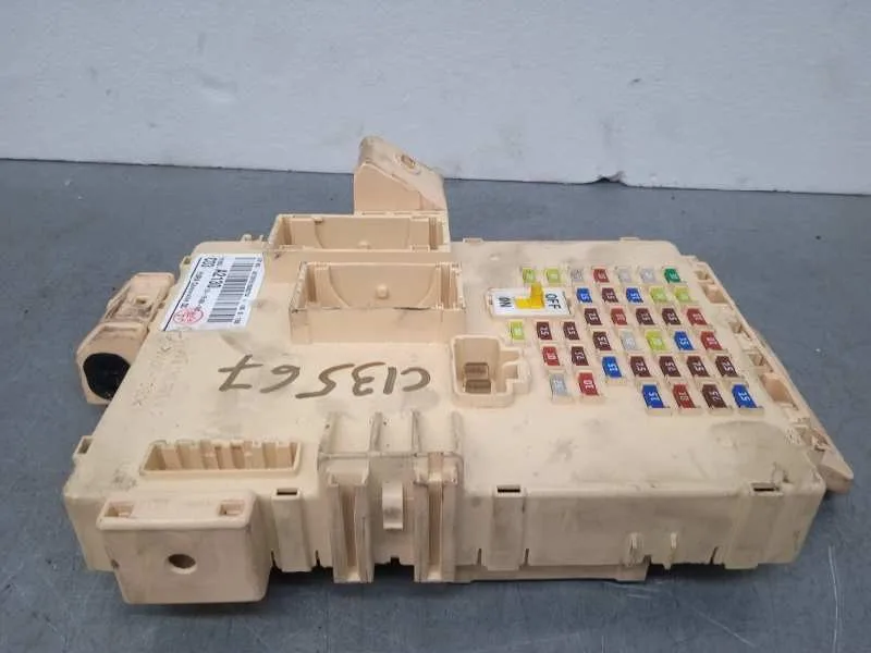 Caja Reles / Fusibles para Kia Cee'd