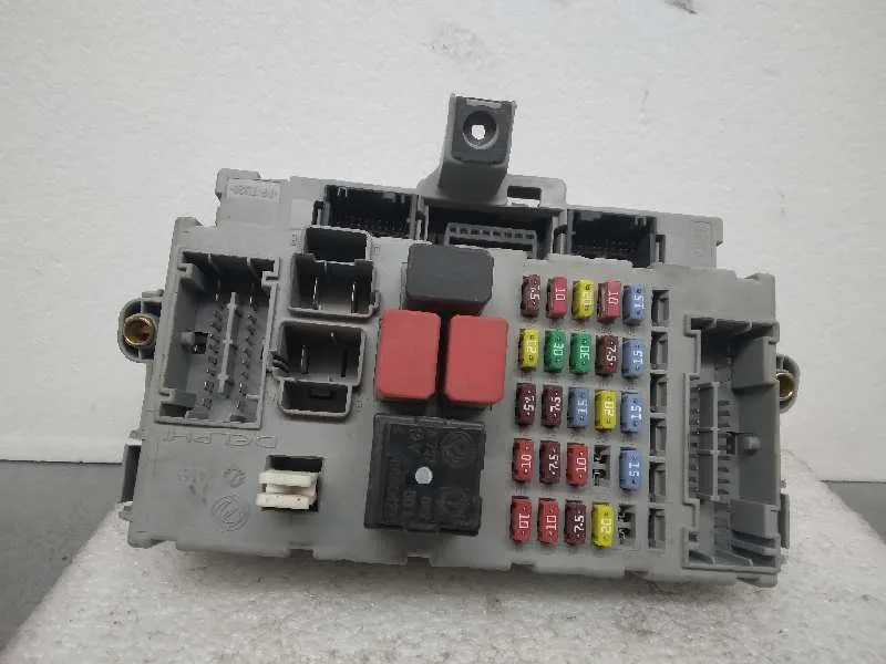 Caja Reles / Fusibles para Fiat Doblo (119)