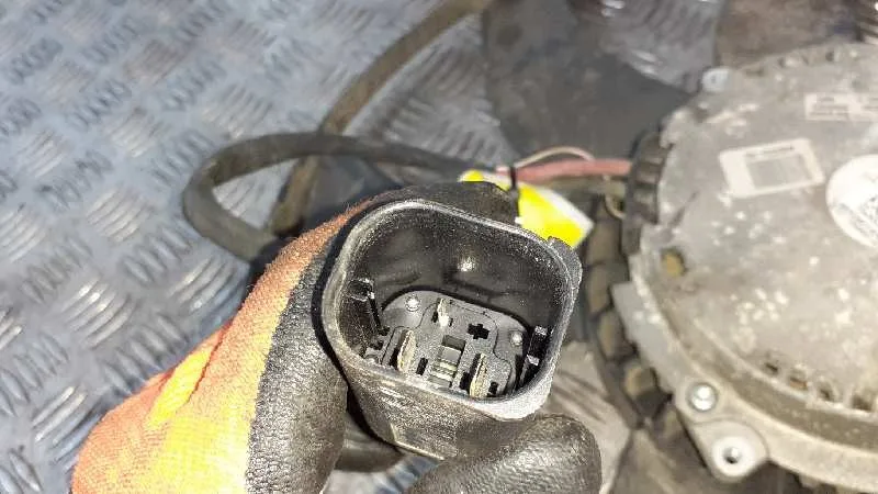 Electroventilador para Bmw Serie 5 Touring (F11)
