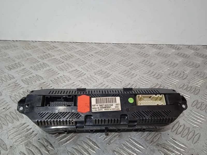 Mando Climatizador para Ford C-Max (Cb3)