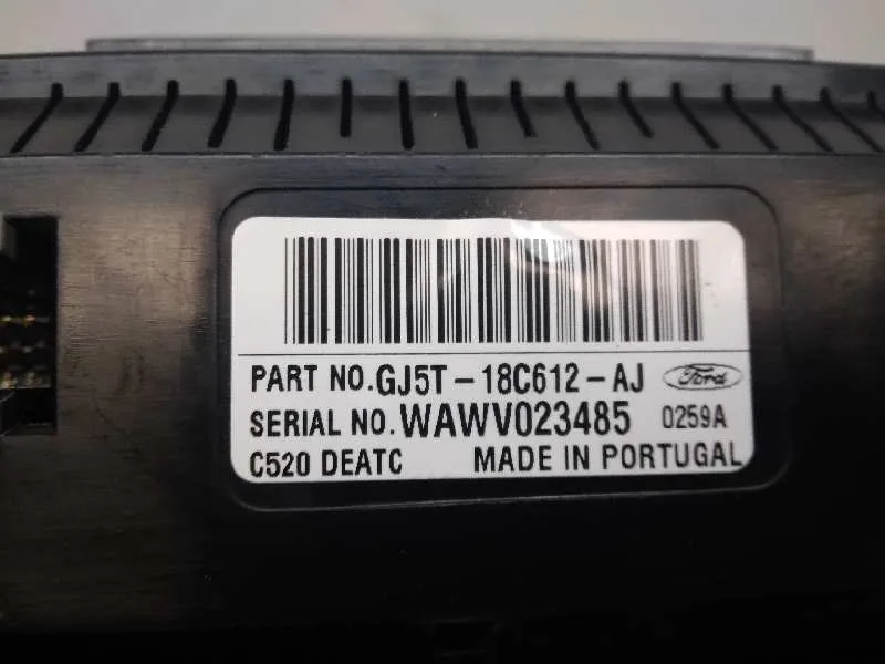 Mando Climatizador para Ford Kuga (Cbs)