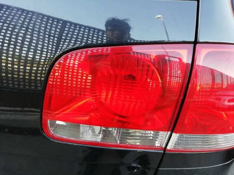 Piloto Trasero Derecho Interior para Volkswagen Touareg (7La)