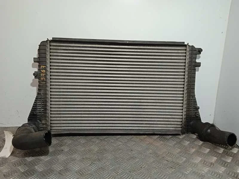 Intercooler para Volkswagen Golf V Berlina (1K1)