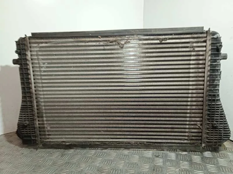 Intercooler para Volkswagen Golf V Berlina (1K1)
