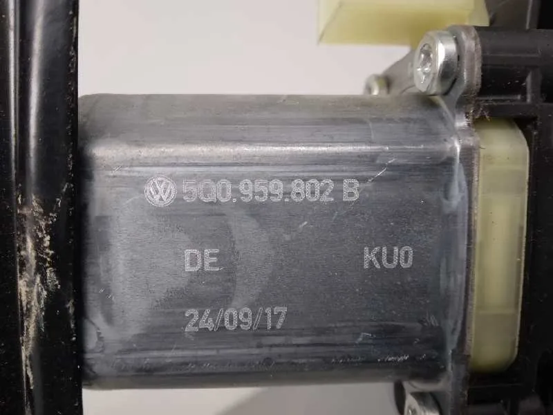 Elevalunas Delantero Derecho para Skoda Superb (3V3)