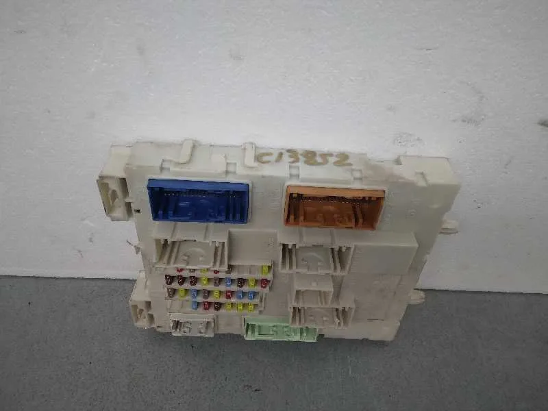 Caja Reles / Fusibles para Ford Kuga (Cbs)
