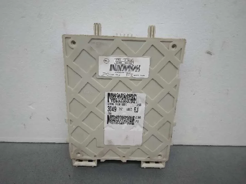 Caja Reles / Fusibles para Ford Kuga (Cbs)