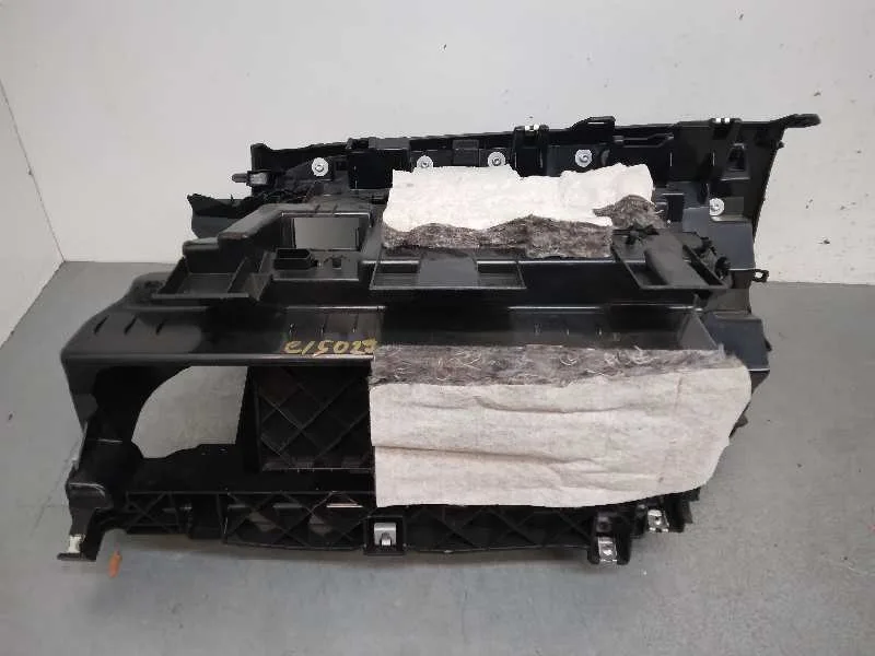 Guantera para Bmw Serie 1 Coupe (E82)
