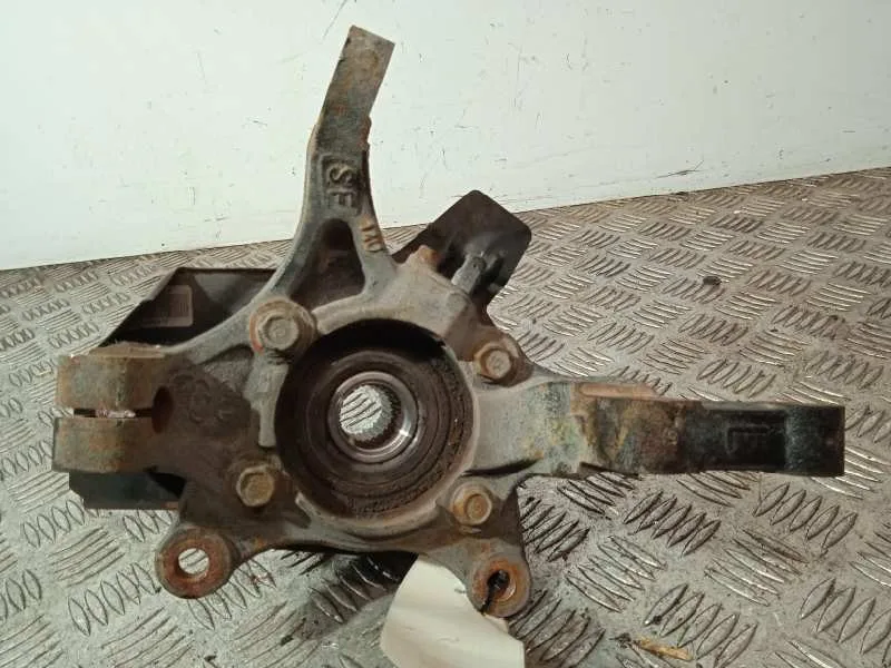 Mangueta Delantera Izquierda para Kia Cee'd