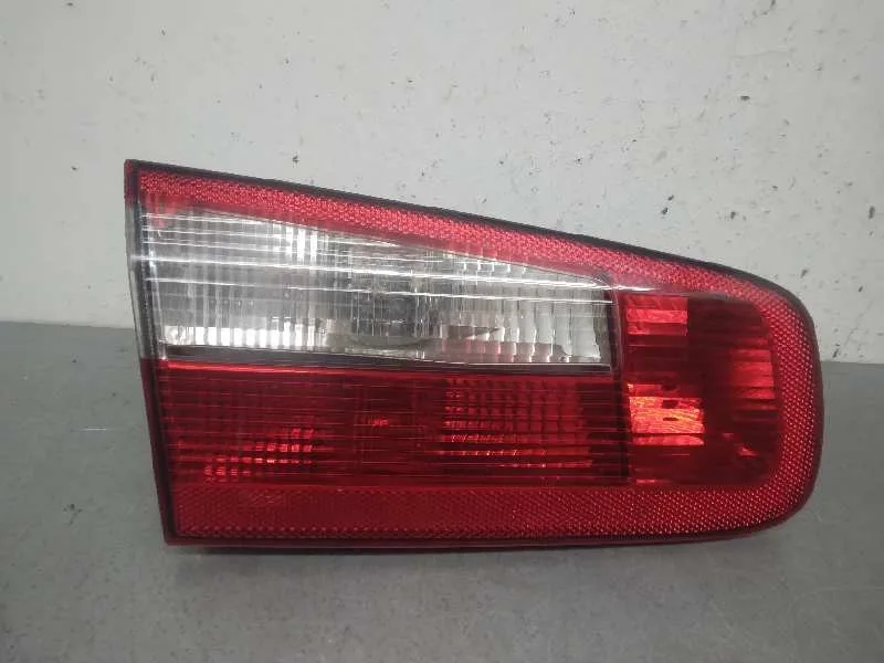 Piloto Trasero Izquierdo Interior para Renault Laguna Ii (Bg0)