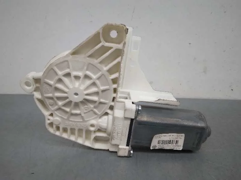 Motor Elevalunas Delantero Izquierdo para Volkswagen Passat Berlina (3C2)