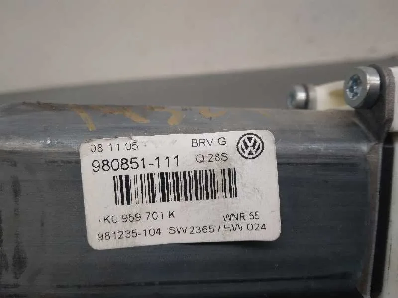 Motor Elevalunas Delantero Izquierdo para Volkswagen Passat Berlina (3C2)