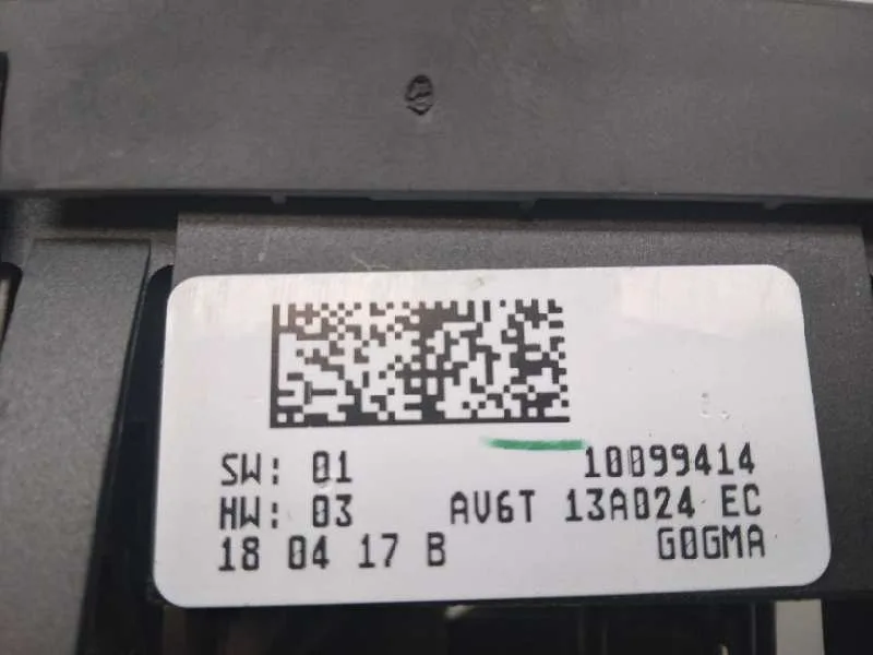 Mando Luces para Ford Kuga (Cbs)