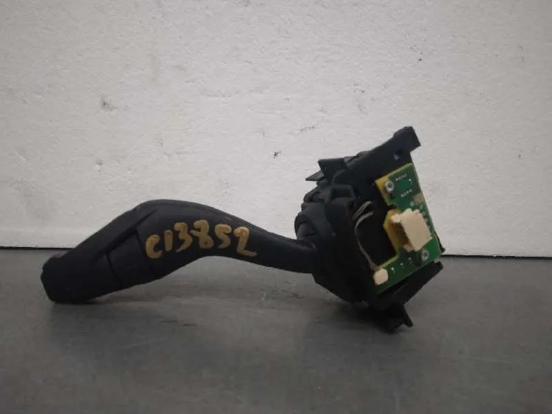 Mando Limpia para Ford Kuga (Cbs)