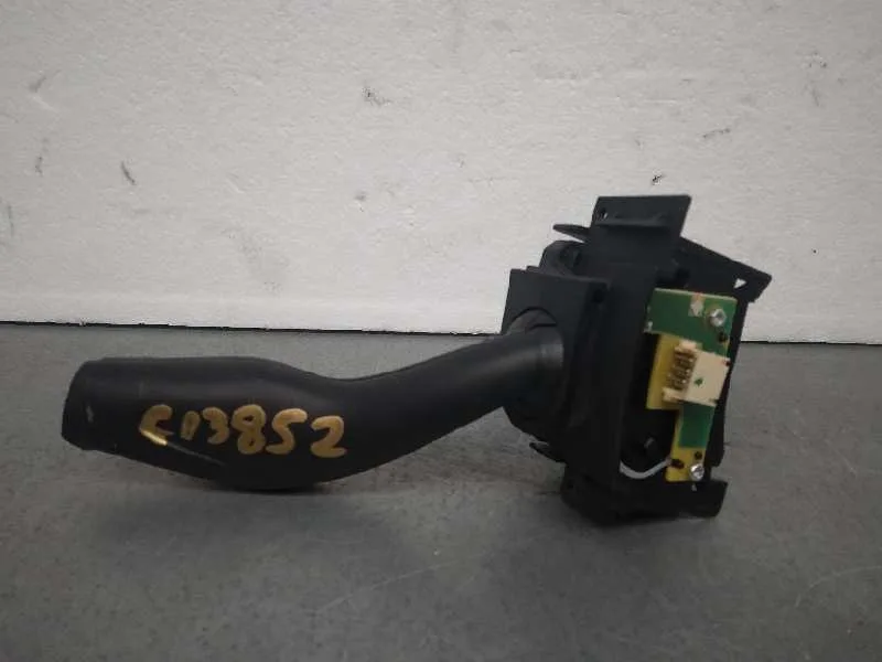 Mando Intermitentes para Ford Kuga (Cbs)