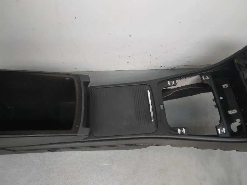 Apoyabrazos Central para Volkswagen Passat Berlina (3C2)
