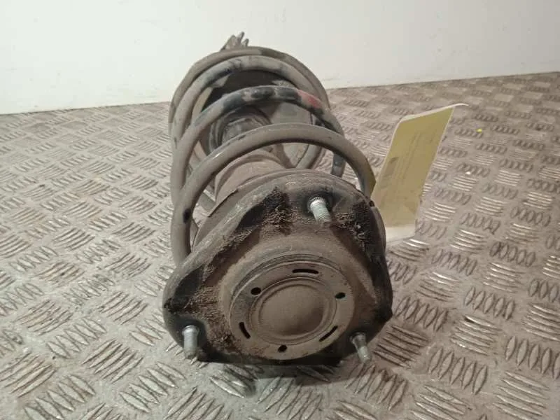 Amortiguador Delantero Izquierdo para Toyota Prius (Nhw20)