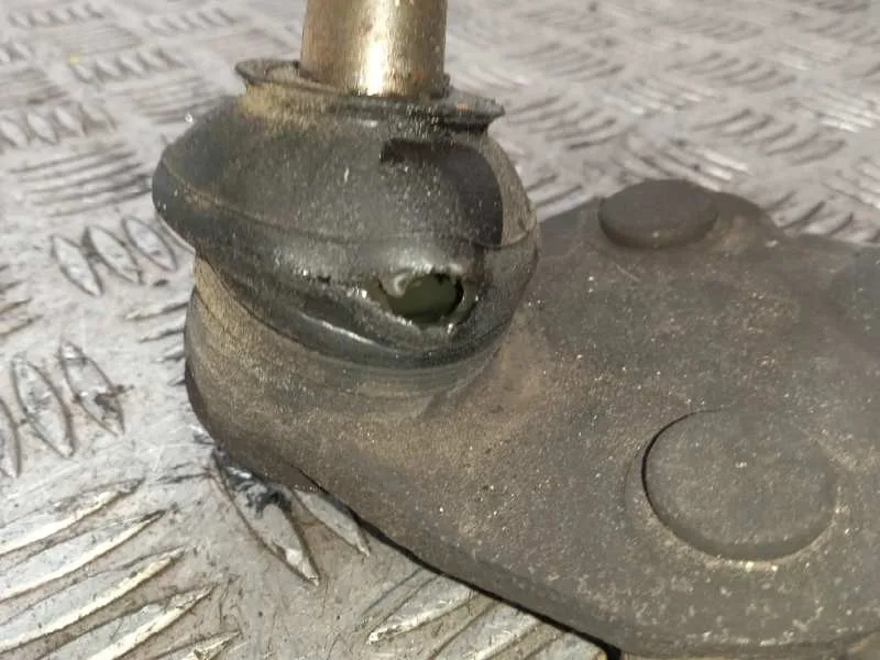 Brazo Suspension Inferior Delantero Izquierdo para Toyota Prius (Nhw20)