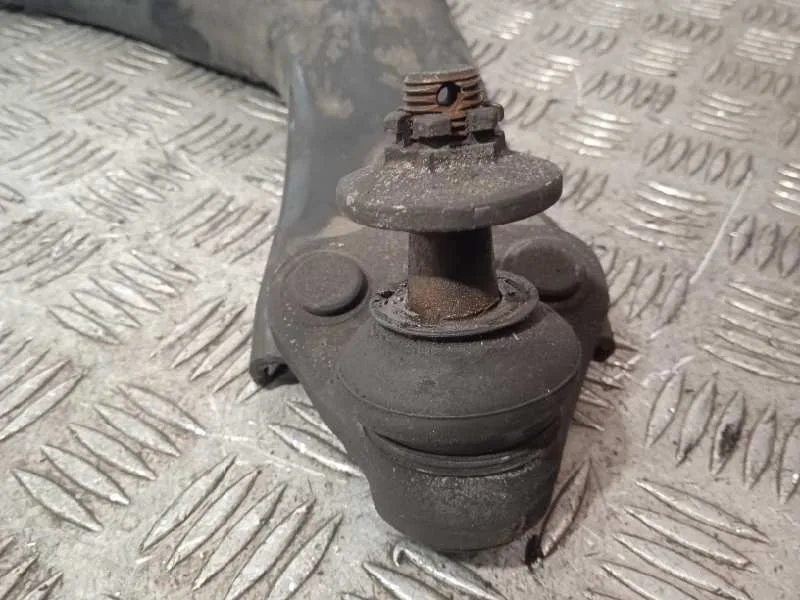 Brazo Suspension Inferior Delantero Derecho para Toyota Prius (Nhw20)