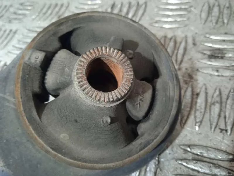 Brazo Suspension Inferior Delantero Derecho para Toyota Prius (Nhw20)