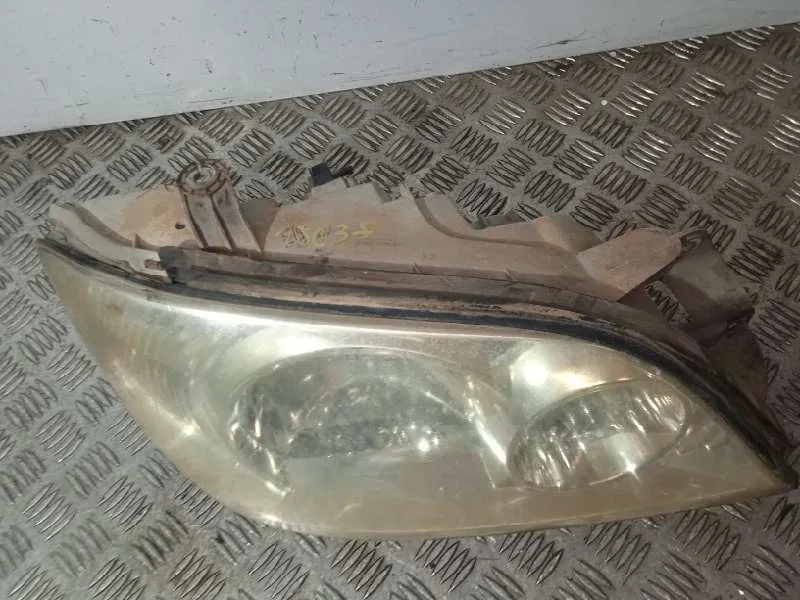 Faro Derecho para Kia Carnival Ii