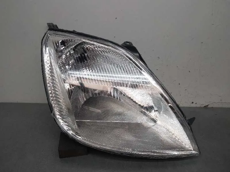 Faro Derecho para Ford Fiesta (Cbk)