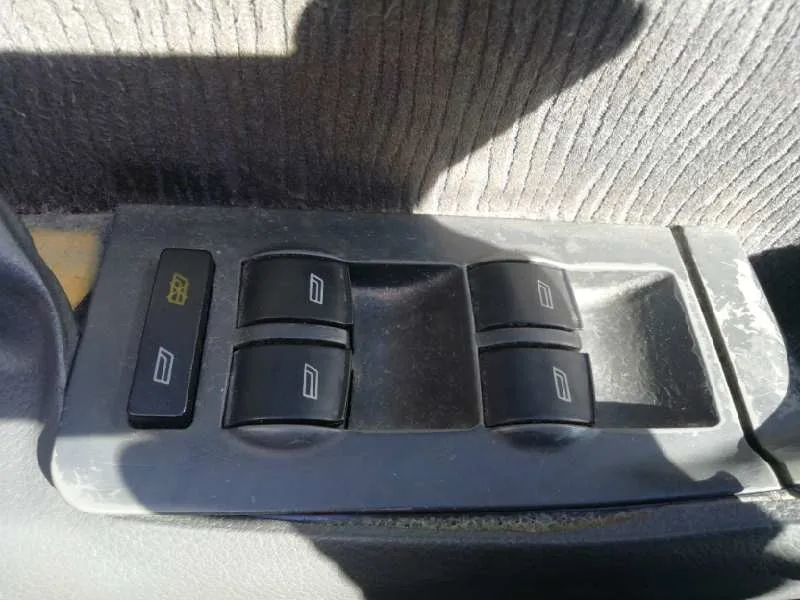Mando Elevalunas Delantero Izquierdo para Audi A6 Berlina (4B2)