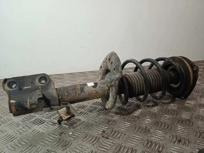 Amortiguador Delantero Derecho para Nissan Pulsar (C13)