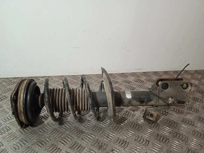 Amortiguador Delantero Izquierdo para Nissan Pulsar (C13)