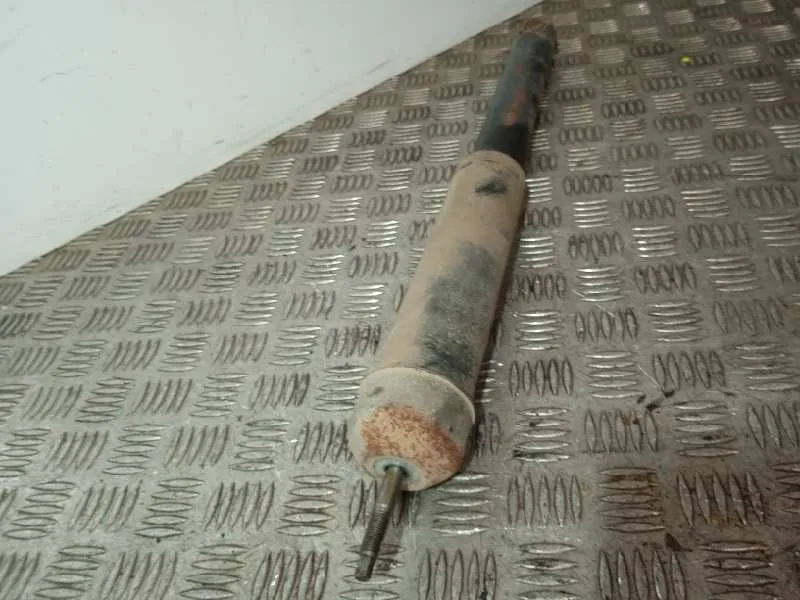 Amortiguador Trasero Izquierdo para Nissan Pulsar (C13)