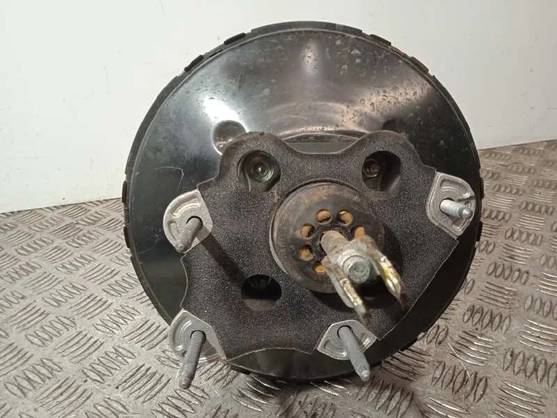 Servofreno para Nissan Pulsar (C13)