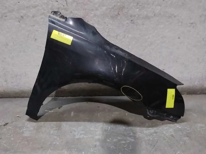 Aleta Delantera Derecha para Toyota Avensis Wagon (T25)