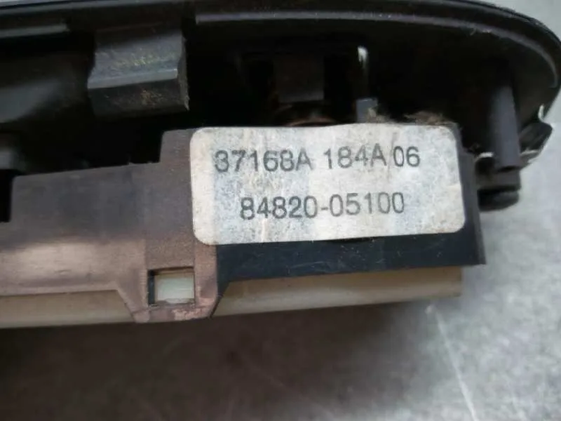 Mando Elevalunas Delantero Izquierdo para Toyota Avensis Wagon (T25)