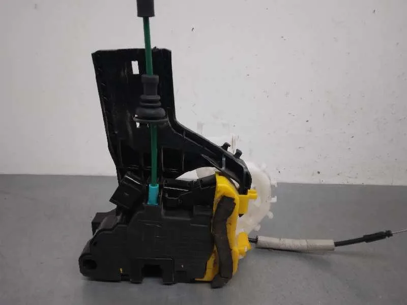Cerradura Puerta Delantera Derecha para Kia Pro_Cee'd ( )