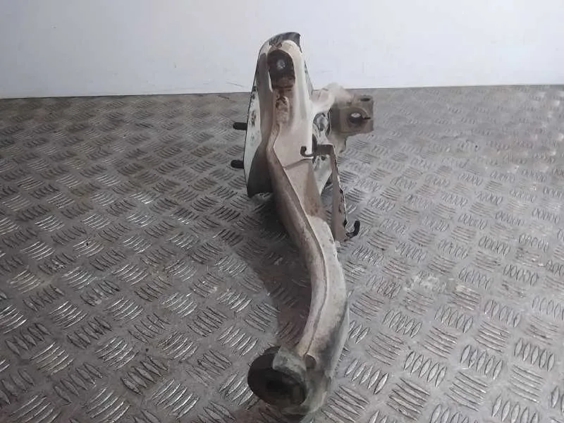 Mangueta Delantera Izquierda para Nissan Navara Pick-Up (D40M)