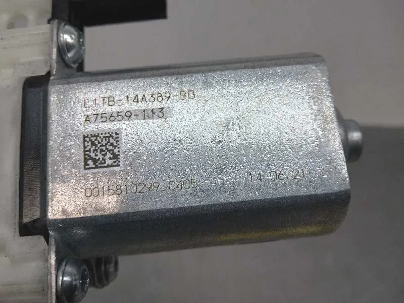 Motor Elevalunas Delantero Derecho para Ford Puma