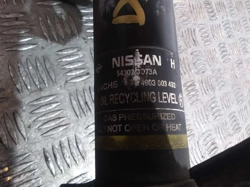 Amortiguador Delantero Derecho para Nissan Qashqai (J10)