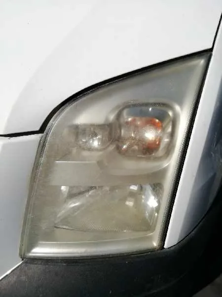 Faro Izquierdo para Ford Transit Caja Cerrada '06