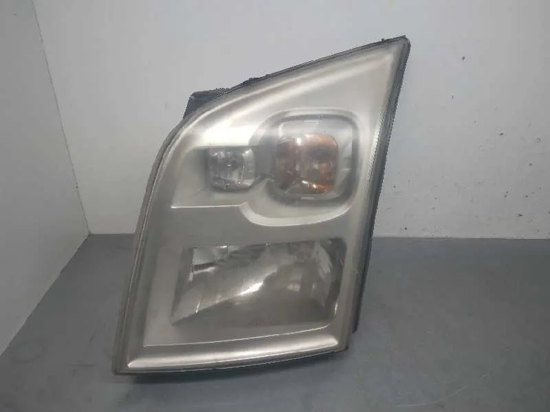 Faro Izquierdo para Ford Transit Caja Cerrada '06