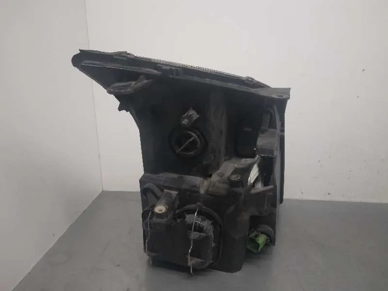 Faro Izquierdo para Ford Transit Caja Cerrada '06