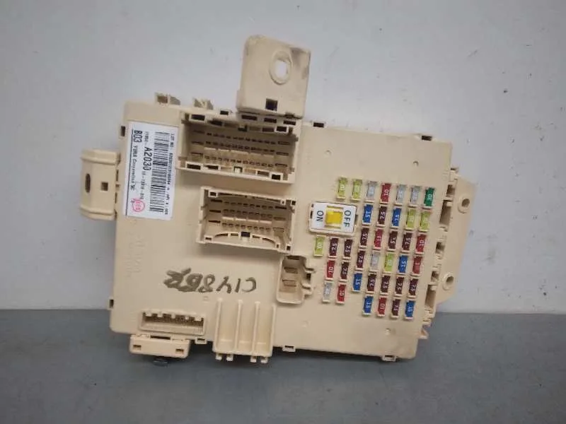 Caja Reles / Fusibles para Kia Pro_Cee'd ( )