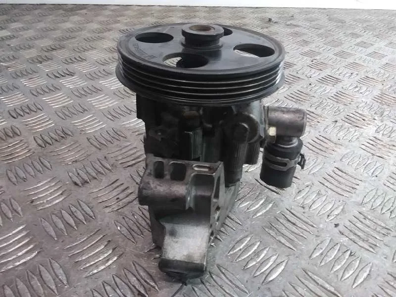 Bomba Direccion para Opel Insignia Berlina
