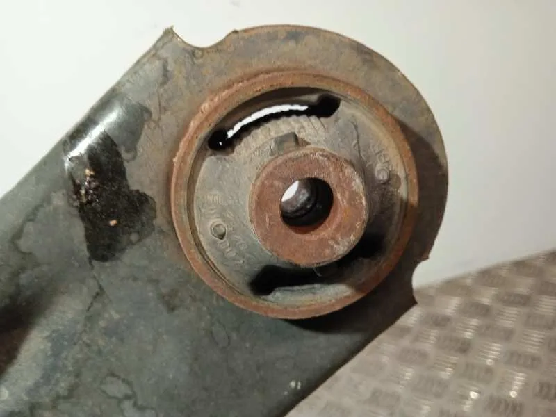 Brazo Suspension Inferior Delantero Izquierdo para Nissan Pulsar (C13)