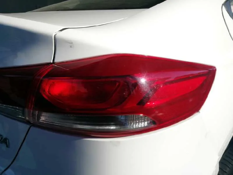 Piloto Trasero Derecho para Hyundai Elantra (Ad)(2016)