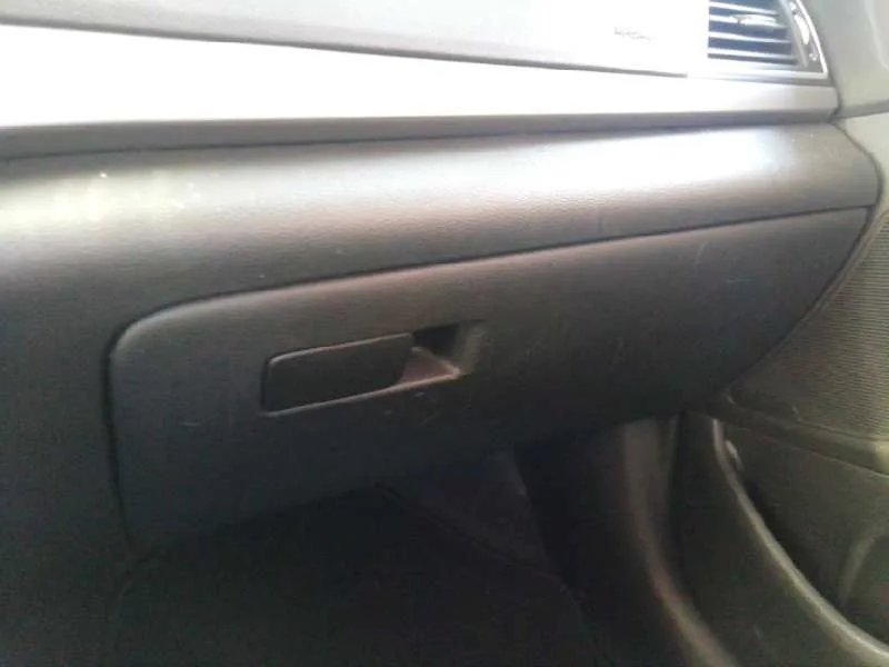 Guantera para Hyundai Elantra (Ad)(2016)